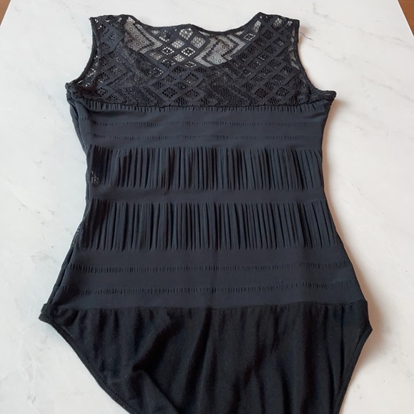 Guess Lace Bodysuit - Picture 4 of 4